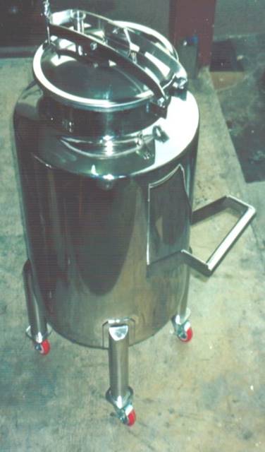 FOOD & PHARMACEUTICAL PROCESSING VESSEL 1